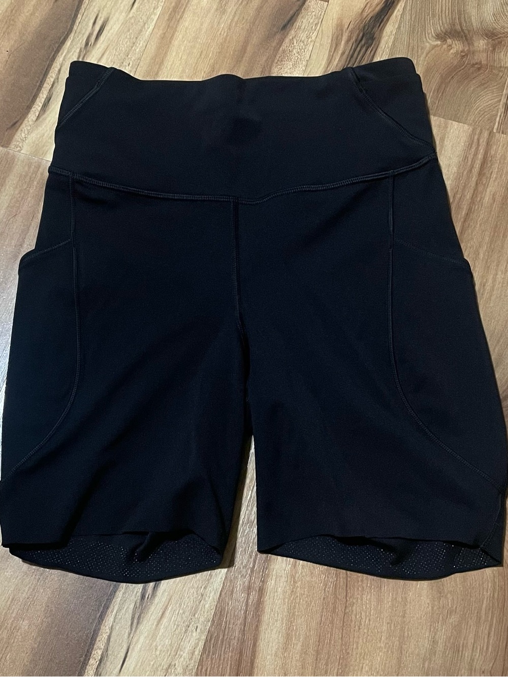 Lululemon Fast and Free High-Rise Short 6" Pockets Black Size 4 Nulux Running